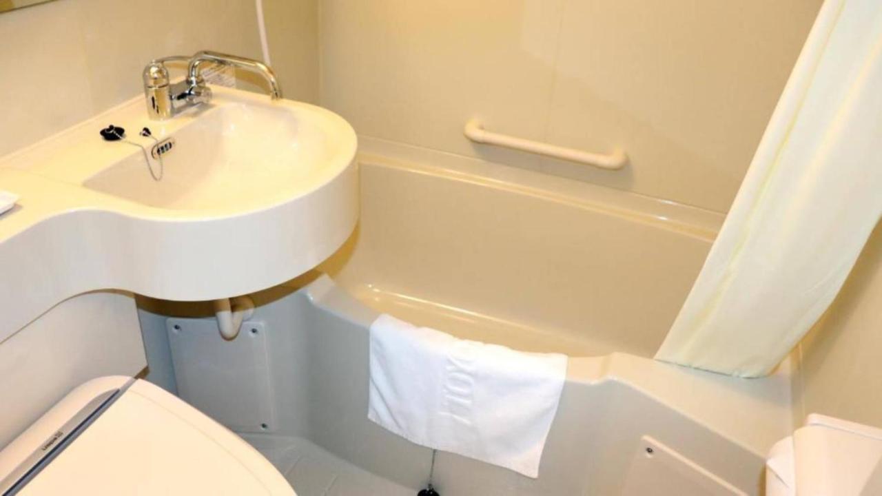 Toyoko Inn Saitama Toda Koen Eki Nishi Guchi Kültér fotó